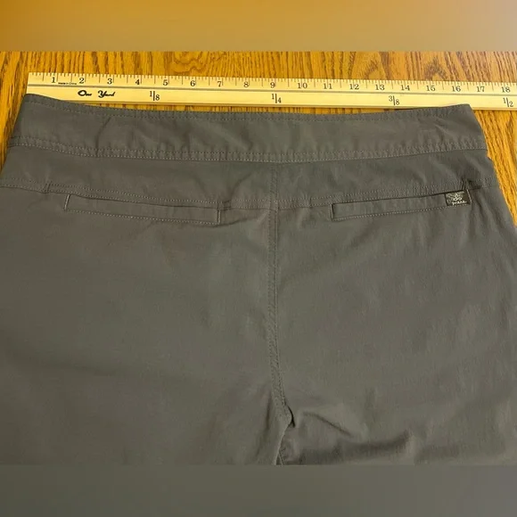 prAna Women's Jasmine Knicker, Belted Adjustable Waist
Gray, Size 10 - Picture 14 of 15
